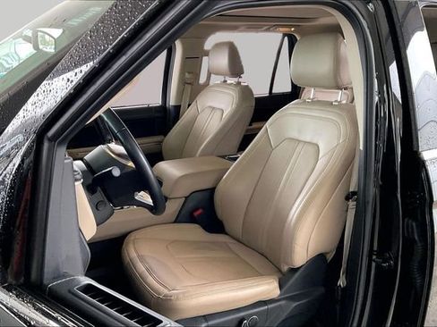 Used 2024 Ford Expedition Limited image 15