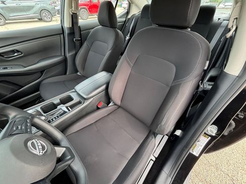Used 2025 Nissan Sentra S FWD image 34