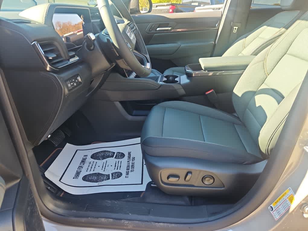 New 2027 GMC Terrain AT4 AWD/4WD image 10