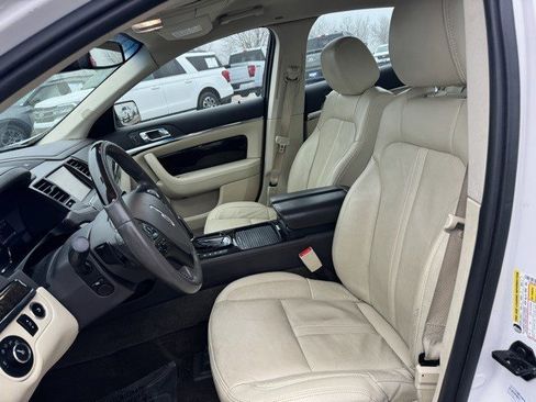 Used 2014 Lincoln MKS AWD w/ Equipment Group 101A image 14