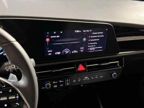 New 2026 Kia Niro EX image 19