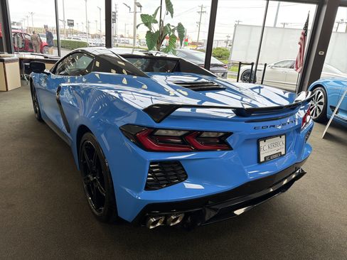 Used 2022 Chevrolet Corvette Stingray Preferred Conv w/ Z51 Performance Package image 8