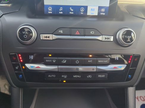 Used 2020 Ford Explorer ST w/ Premium Technology Package image 21