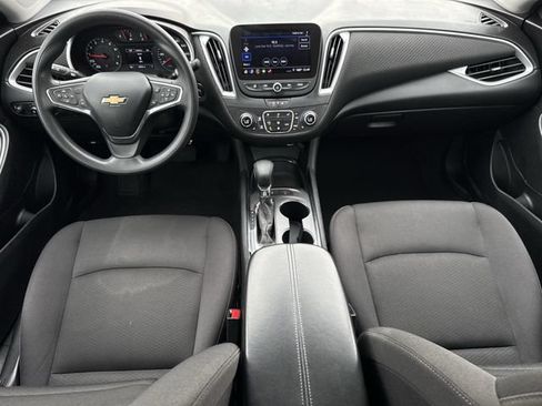 Used 2024 Chevrolet Malibu LT FWD image 11