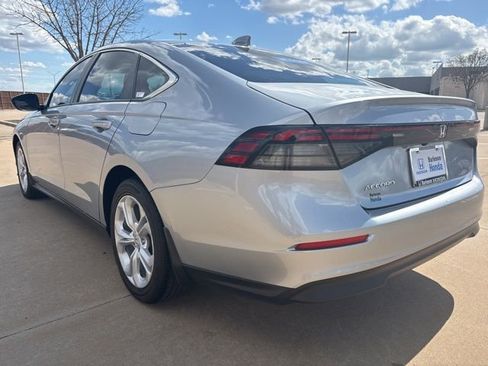 Used 2023 Honda Accord LX image 4