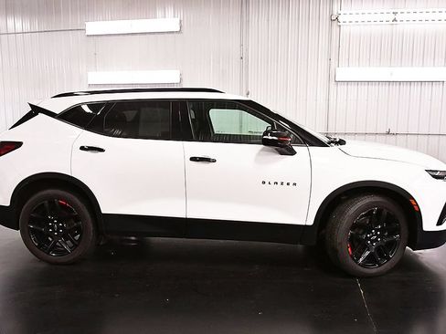 Used 2021 Chevrolet Blazer LT w/ Redline Edition AWD/4WD image 8