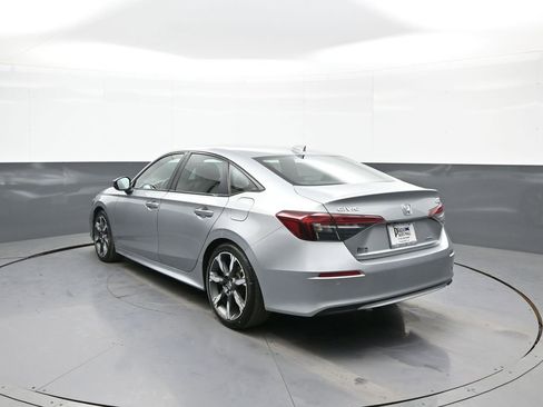 Used 2025 Honda Civic Sport Touring image 8
