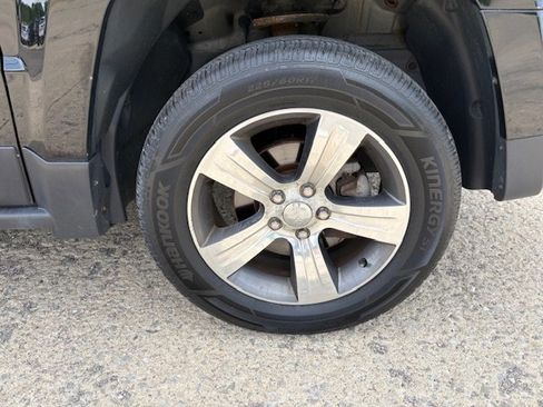Used 2016 Jeep Patriot High Altitude AWD/4WD image 7