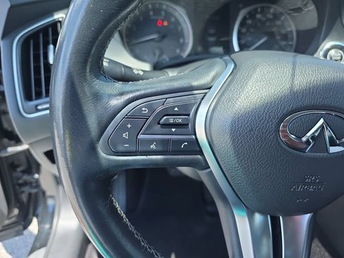 Used 2019 INFINITI Q50 Luxe w/ Essential Package (3.0T Luxe) AWD/4WD image 19