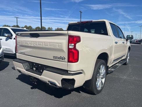 New 2026 Chevrolet Silverado 1500 High Country w/ High Country Premium Package image 4