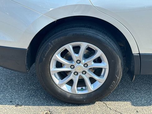 Used 2021 Chevrolet Equinox LT AWD/4WD image 17
