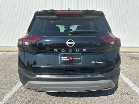 Used 2023 Nissan Rogue SV AWD/4WD image 6