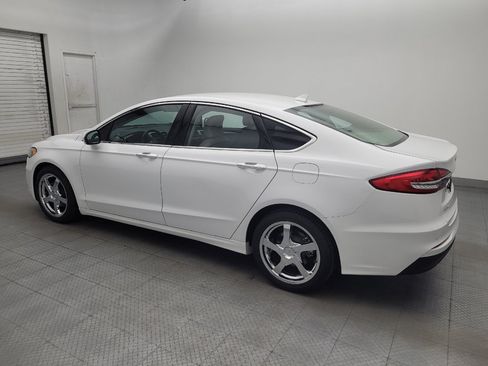Used 2019 Ford Fusion SEL FWD image 3