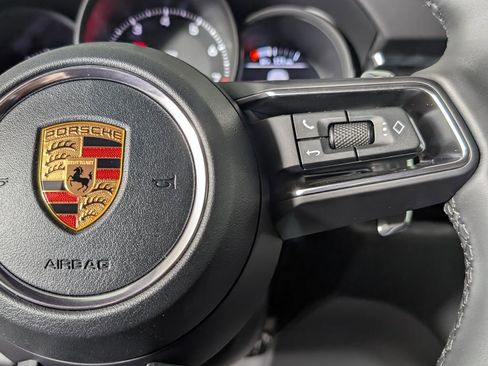 New 2026 Porsche Macan image 37