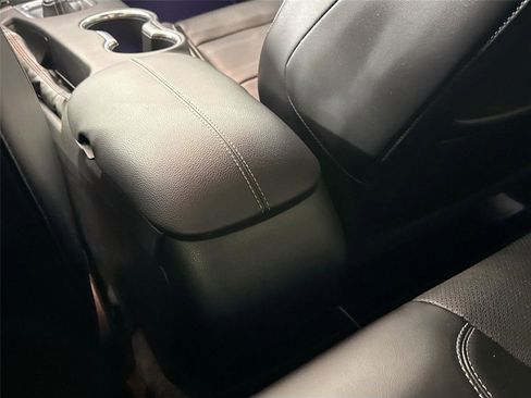 Used 2021 Ford Mustang GT Premium w/ GT Performance Package RWD image 34