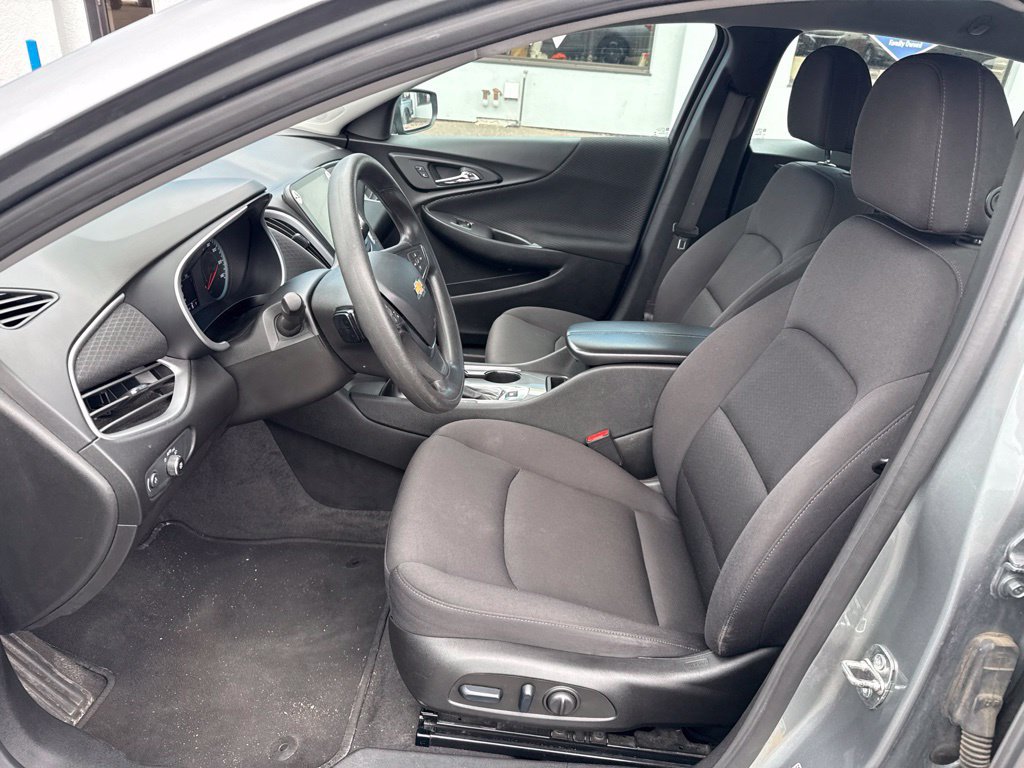 Used 2024 Chevrolet Malibu LT FWD image 21