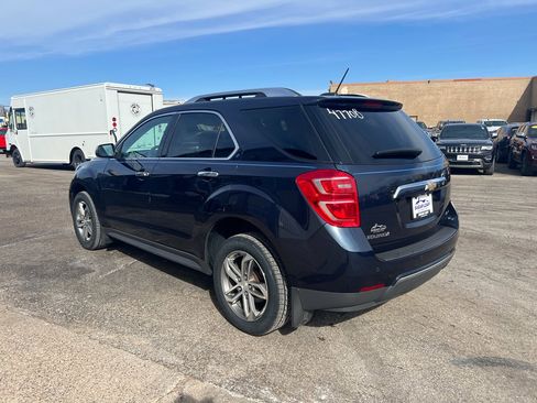 Used 2017 Chevrolet Equinox Premier w/ Enhanced Convenience Package image 4