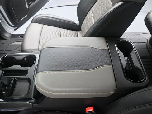 Used 2025 Chevrolet Silverado 1500 ZR2 w/ Technology Package image 6