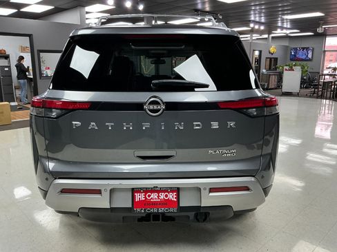 Used 2022 Nissan Pathfinder Platinum w/ Cargo Package image 11