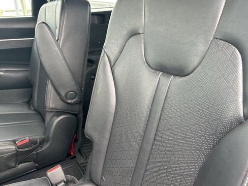 Used 2022 Kia Sorento EX w/ Panoramic Sunroof Package FWD image 41