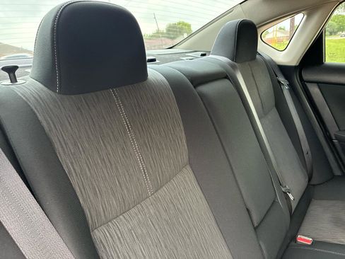 Used 2015 Nissan Sentra SV image 31