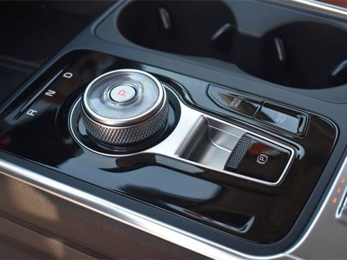 New 2026 Kia Carnival EX image 26