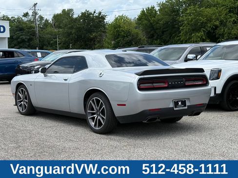 Used 2023 Dodge Challenger R/T RWD image 10