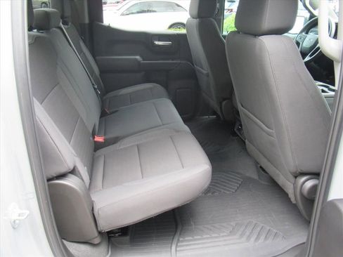 Used 2024 Chevrolet Silverado 1500 Custom w/ Dark Appearance Package RWD image 29