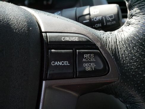 Used 2015 Honda Odyssey EX-L image 25