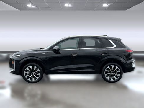 New 2026 Audi Q3 quattro 2.0T AWD/4WD image 2