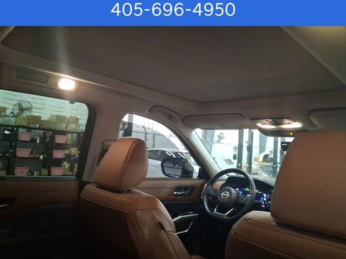 Used 2024 Nissan Pathfinder Platinum w/ Cargo Package image 14