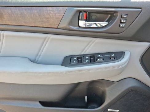 Used 2019 Subaru Outback 3.6R Limited w/ Popular Package #2 AWD/4WD image 14