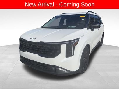 Used 2025 Kia Carnival SX