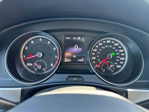 Certified 2020 Volkswagen Atlas Cross Sport SE w/ Panoramic Sunroof Package AWD/4WD image 22