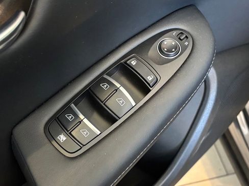 Certified 2025 INFINITI QX50 Pure AWD/4WD image 10
