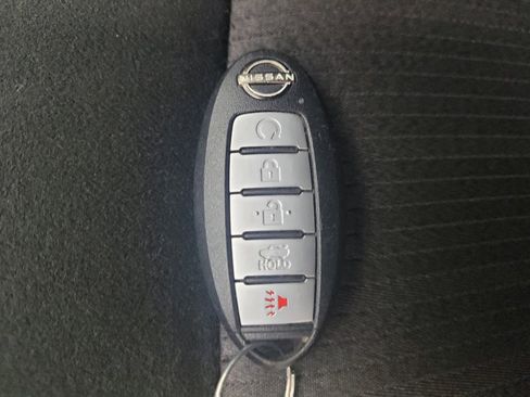 Used 2025 Nissan Altima 2.5 SV FWD image 32