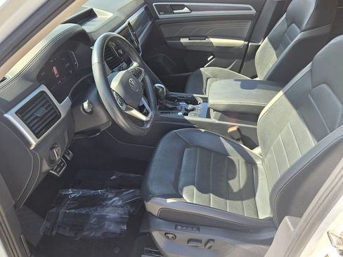Certified 2023 Volkswagen Atlas SEL Premium AWD/4WD image 10