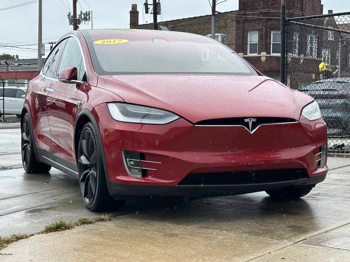 Used 2017 Tesla Model X 100D AWD/4WD image 3