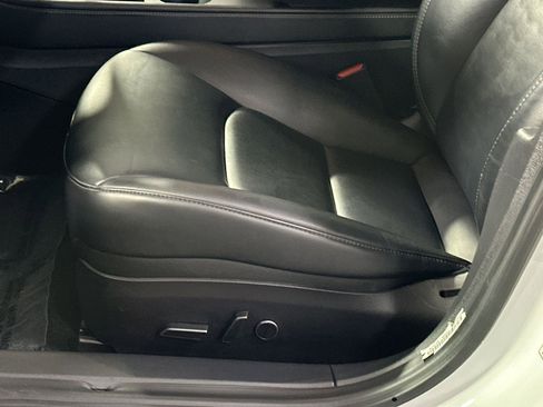 Used 2021 Tesla Model 3 Standard Range Plus image 14