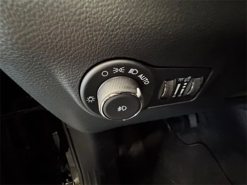 New 2026 Jeep Compass Limited image 22