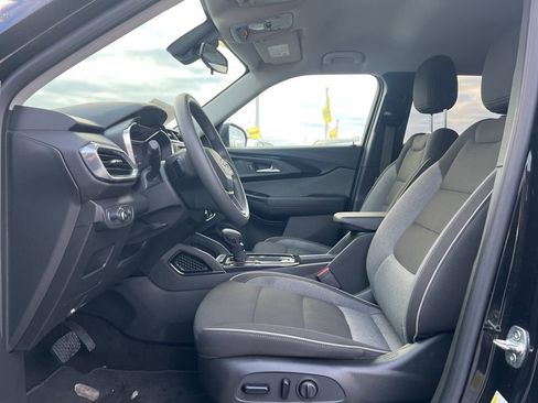 Used 2023 Chevrolet TrailBlazer LT image 11
