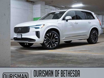 New 2025 Volvo XC90 T8 Plus w/ Protection Package Premier