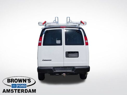 Used 2021 Chevrolet Express 2500 w/ Driver Convenience Package RWD image 4