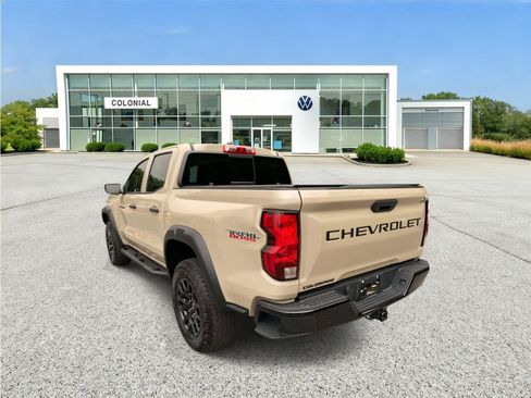 Used 2024 Chevrolet Colorado Trail Boss w/ Advanced Trailering Package AWD/4WD image 3