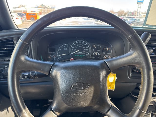 Used 2002 Chevrolet Avalanche 2500 AWD/4WD image 9