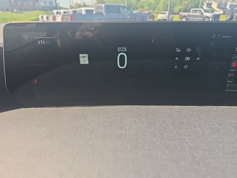 Used 2025 Ford Expedition Active AWD/4WD image 17