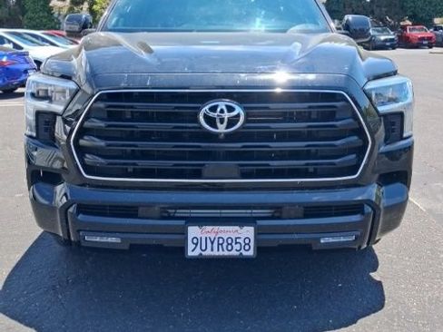 Used 2025 Toyota Sequoia Limited AWD/4WD image 18