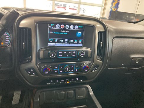 Used 2019 Chevrolet Silverado 2500 High Country w/ Duramax Plus Package AWD/4WD image 20