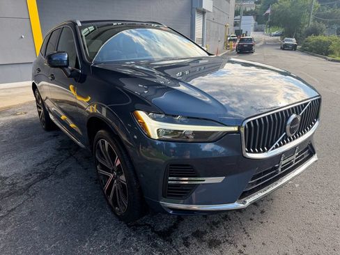 Used 2023 Volvo XC60 T8 Ultimate AWD/4WD image 5