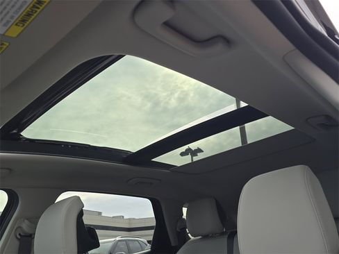 New 2026 Kia Sportage EX image 16